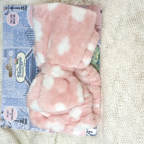 The Vintage Cosmetic Company Carrie Make-up Headband - Picture 2 of 6